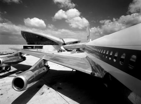JFK Havalimanı'ndaki Eero Saarinen İmzalı İkonik Terminal Yepyeni Bir Otele Dönüşüyor.